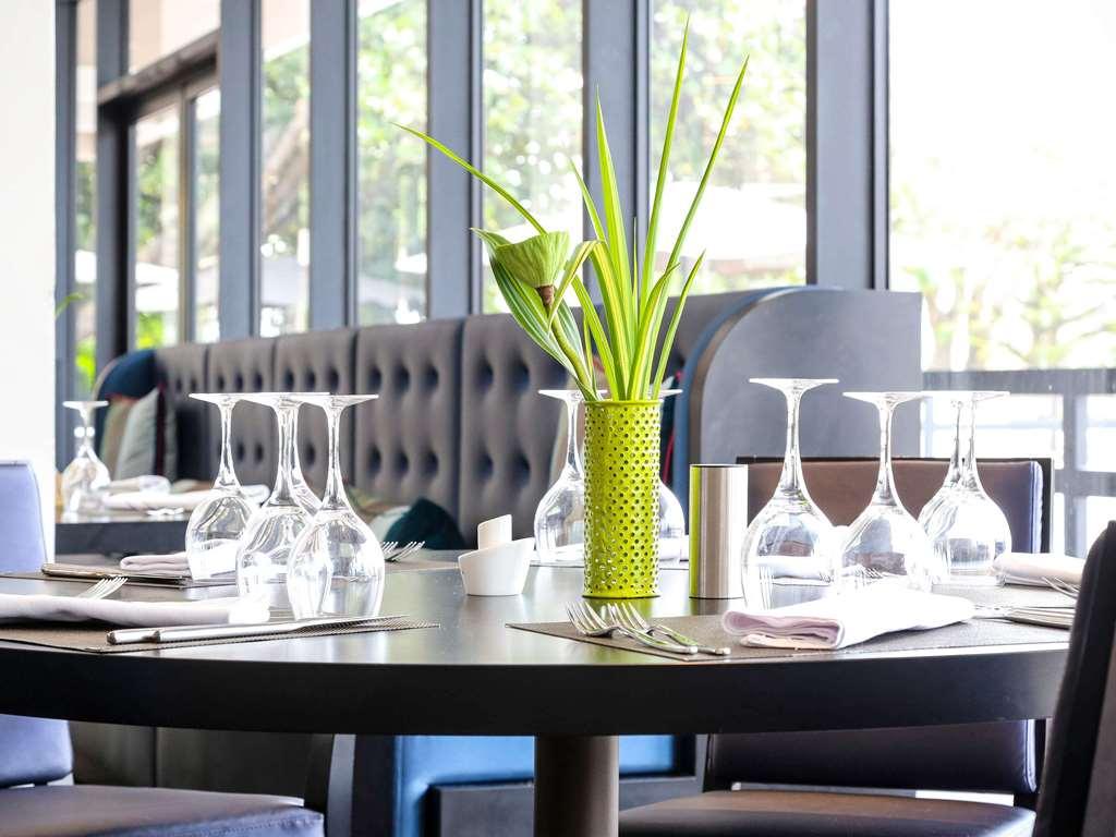 Novotel Abidjan Plateau Restaurant photo