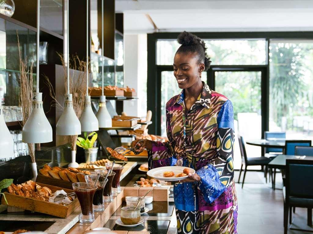 Novotel Abidjan Plateau Restaurant photo