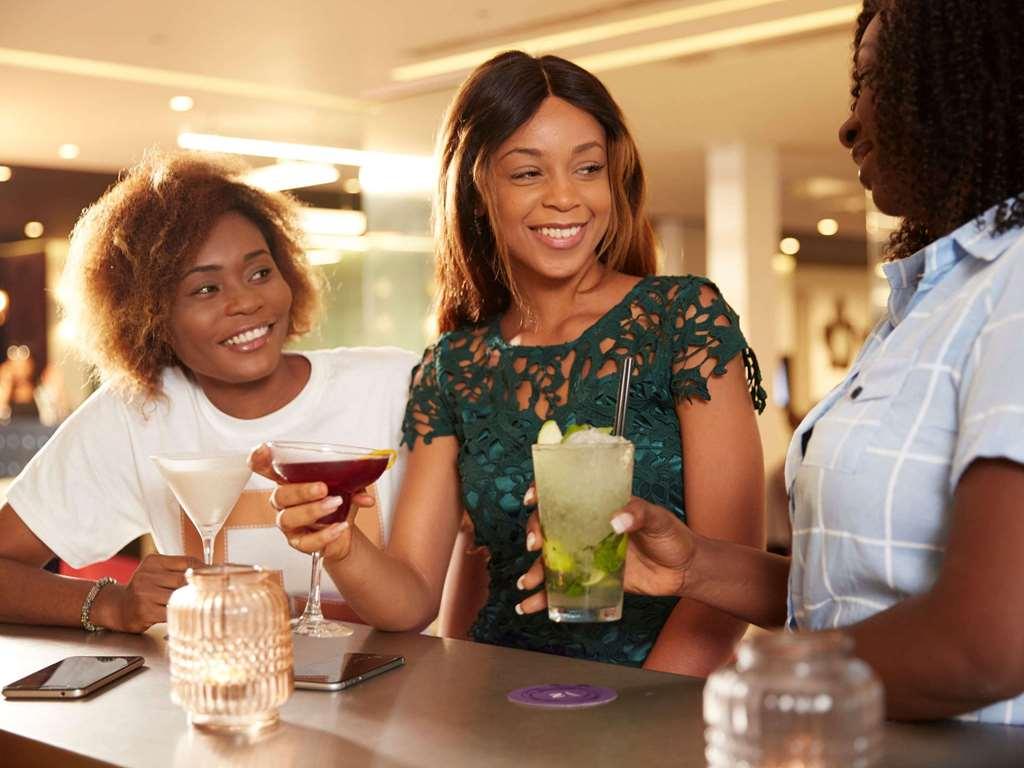 Novotel Abidjan Plateau Restaurant photo